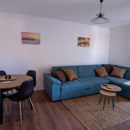 Apartman Niko Ливно Екстериор снимка