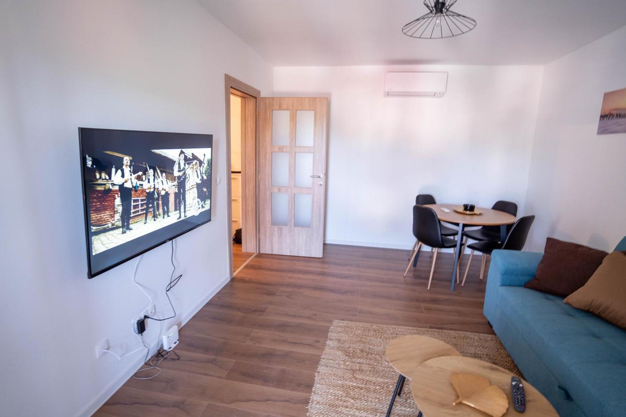 Apartman Niko Ливно Екстериор снимка